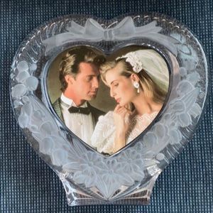 3/$25 VINTAGE “MOMENTS” HEART GLASS FRAME. New in original box